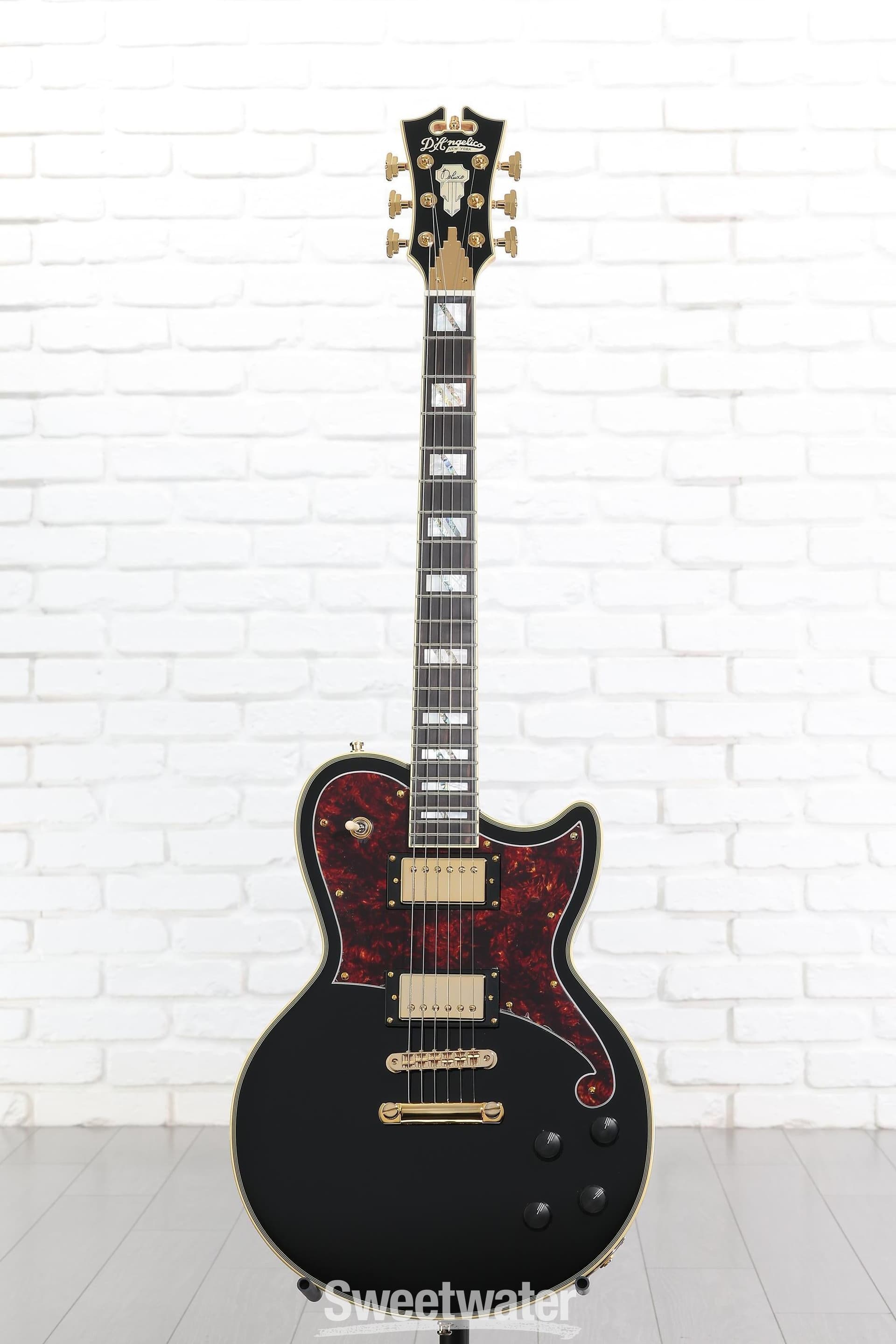 Deluxe Atlantic Electric Guitar - Solid Black